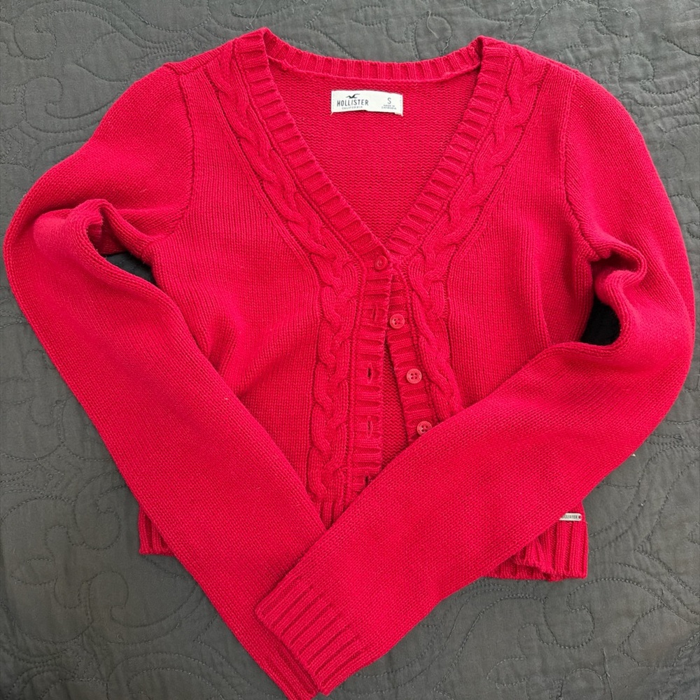 Hollister Women's Red Cropped Cardigan Sweater